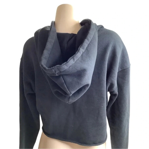 It’s a Krystal thing graphic crop unfinished hem hoodie (Preowned) - Picture 3 of 4